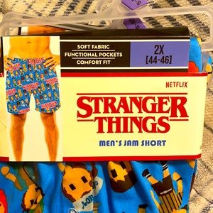 Soft fabric, pockets, comfort fit